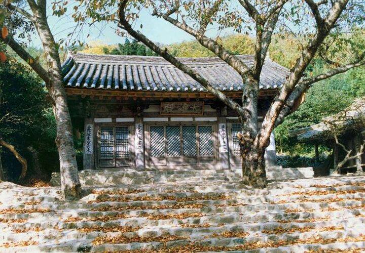 서동사대웅전(정면)