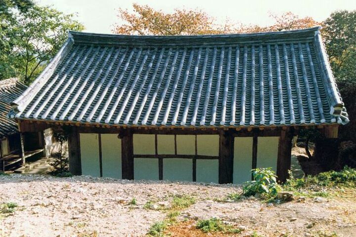 서동사대웅전(후면)