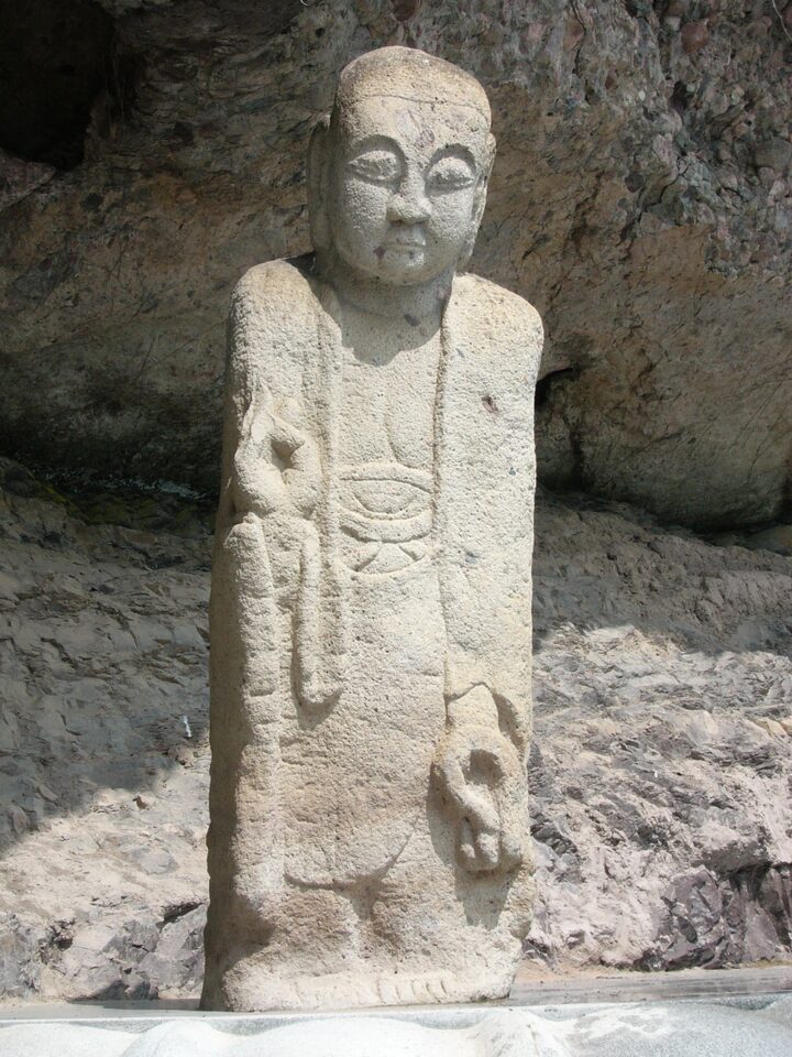 연동사지지장보살입상 정면