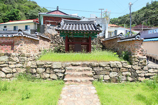 절도사 안숙사적비 전경