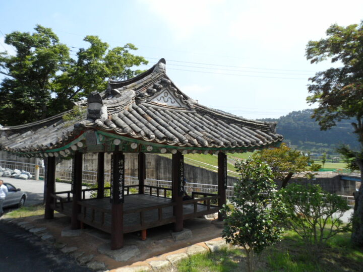 영광 침류정 좌측면, 배면