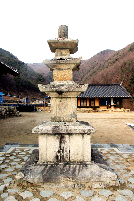 은해사거조암삼층석탑