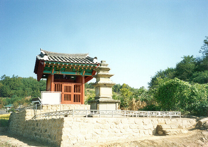 예천향석리석불보호각