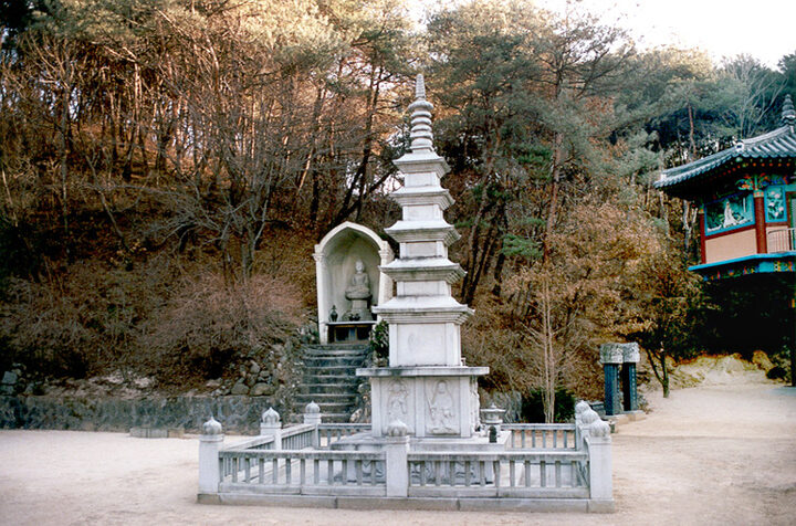 영주상망동석불좌상전경