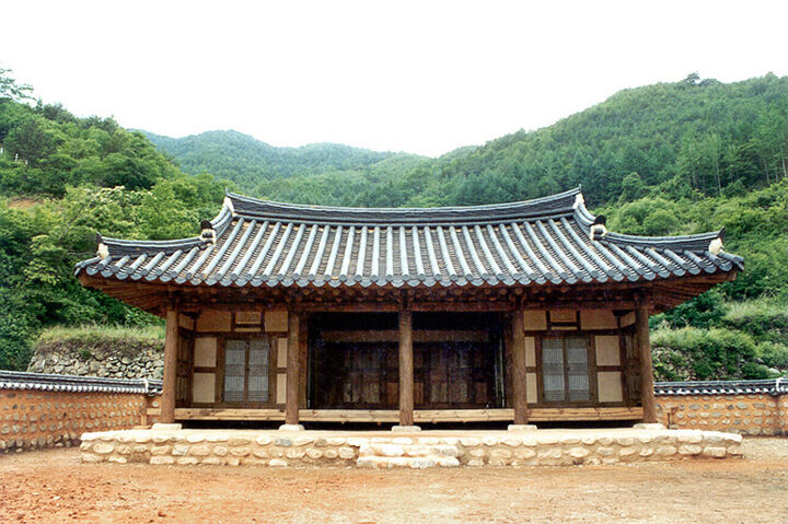 봉두리영모재