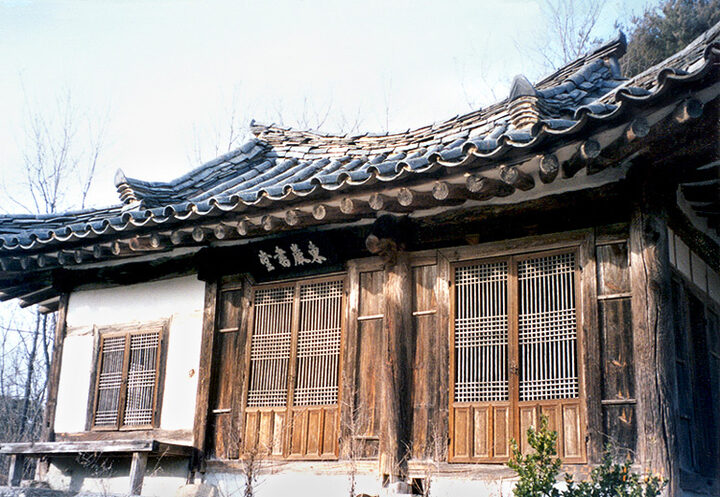동암서당정면근경