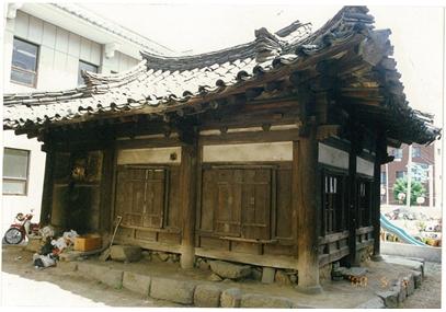 안동 김씨종무소(측면)