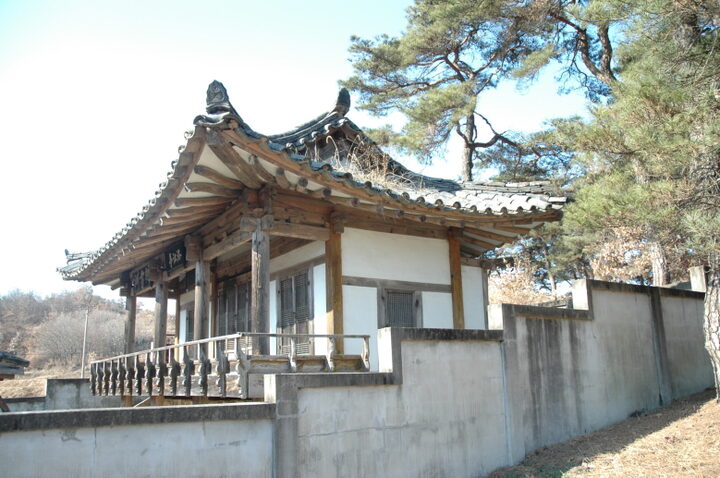 우측