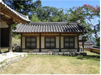 경주 두산서당(동재 정면)