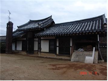 봉화 수온당 고택(대문채 정면)