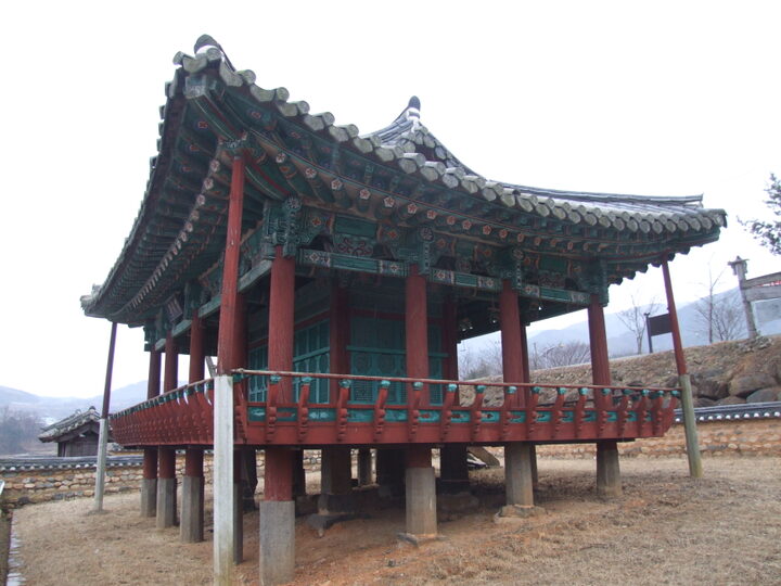 관암정(우측)