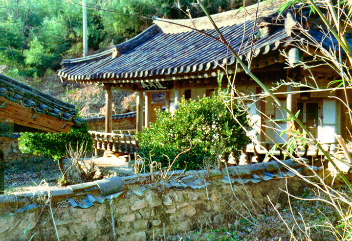 측면전경