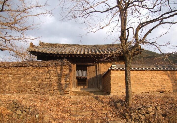 대문채 정면
