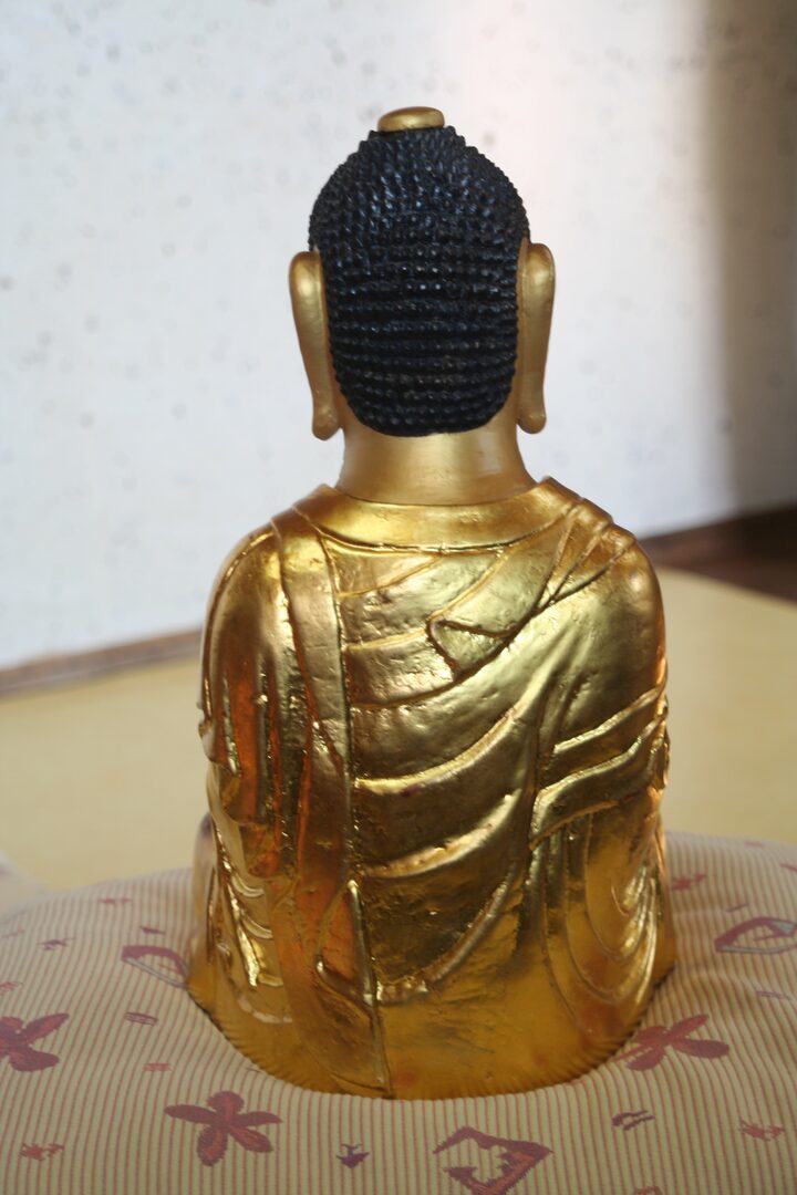 천지사 석조여래좌상 배면