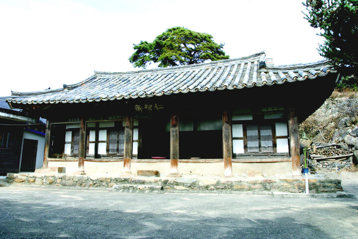 산청평지리인지재