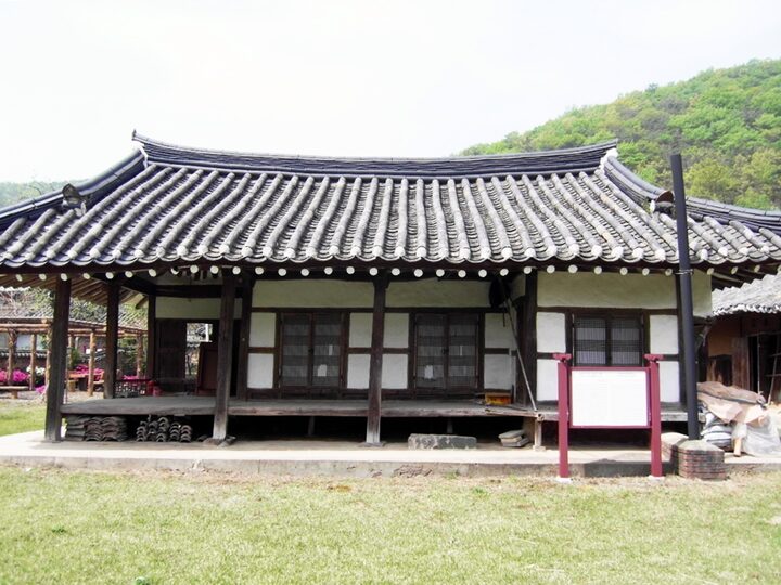 사랑채 정면