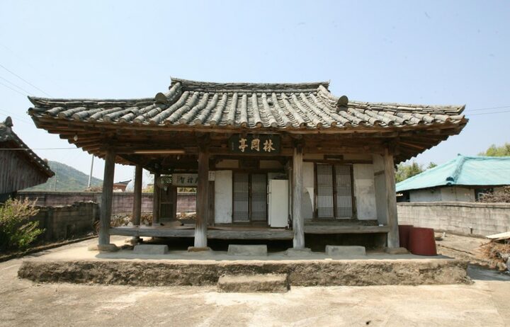 임강정 정면