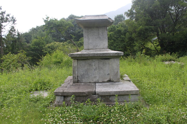 함양 등구사 삼층석탑