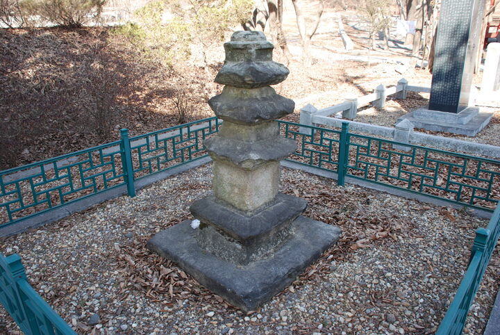 대곡리 삼층석탑 전경