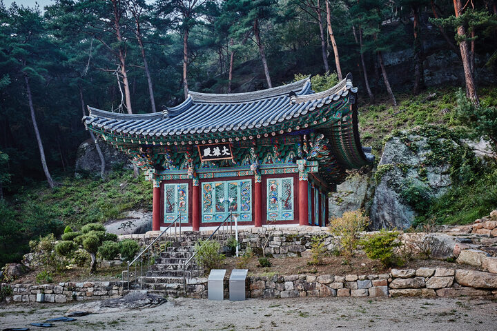 문화재자료_괴산 채운암대웅전_정측면