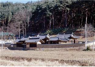 강릉 모학당 고택 전경