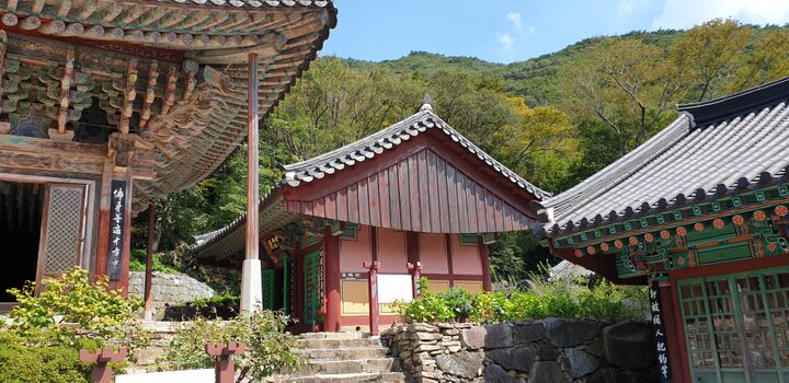 남해 용문사 명부전