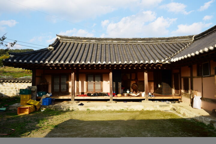 안채 아랫사랑채 (촬영년도 : 2015년)