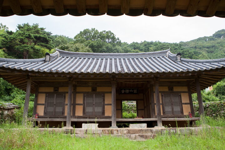 고성 철산정사_입구 정면 (촬영년도 : 2015년)