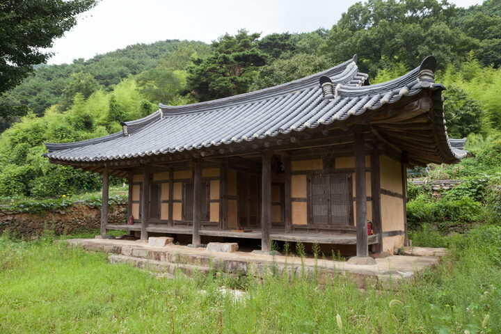 고성 철산정사_측면 (촬영년도 : 2015년)