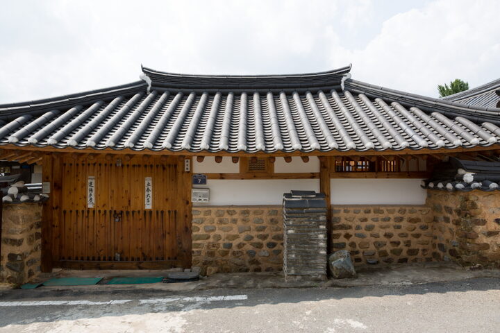 밀양교동밀성손씨고가_전경2 (촬영년도 : 2015년)