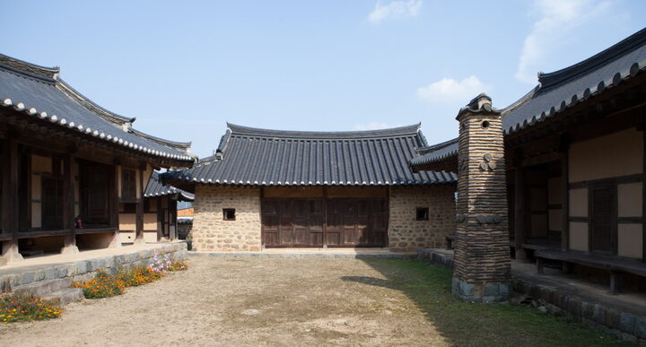 산청단계리권씨고가_우측 (촬영년도 : 2015년)