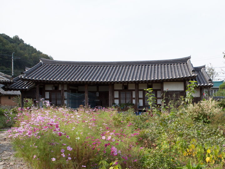 산청 박인현 고택_마당 전경 (촬영년도 : 2015년)