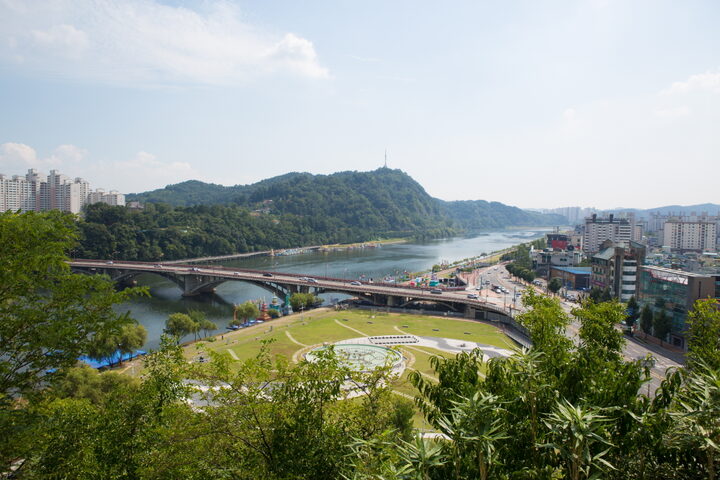 진주성 서장대_서장대에서 본 남강 (촬영년도 : 2015년)
