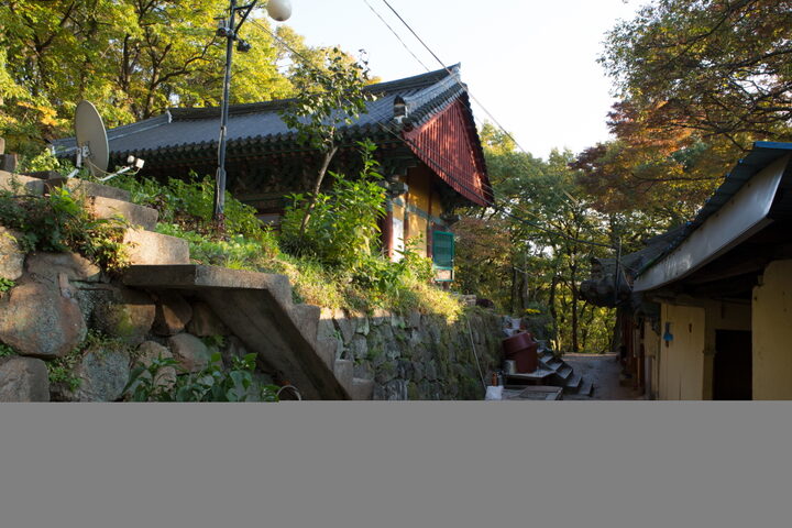 백률사대웅전_후면 (촬영년도 : 2015년)