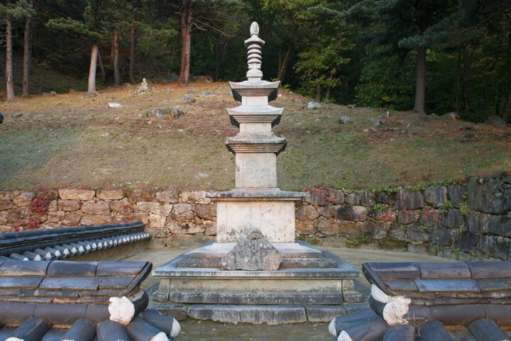축서사삼층석탑_정면 (촬영년도 : 2015년)