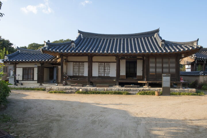봉화팔오헌종택_전경 (촬영년도 : 2015년)