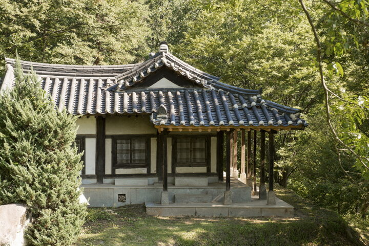 석문정_전경 (촬영년도 : 2015년)