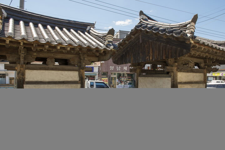 예안이씨정충·정효각_뒷면 (촬영년도 : 2015년)