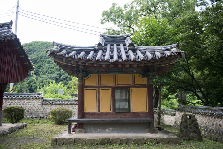 도잠서원_망회정 측면 (촬영년도 : 2015년)