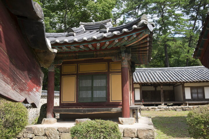 도잠서원_망회정과 강당 (촬영년도 : 2015년)