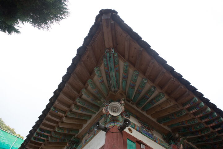 파계사진동루_처마 (촬영년도 : 2015년)