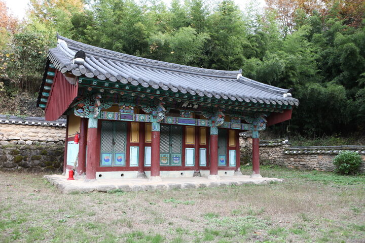 덕산사_사당 (촬영년도 : 2015년)