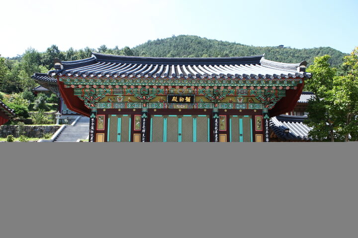 심향사_미륵전 (촬영년도 : 2015년)