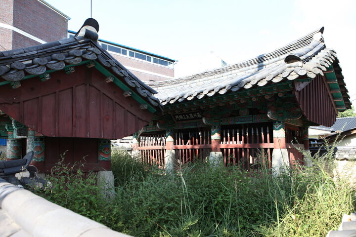 나씨삼강문_내부 (촬영년도 : 2015년)