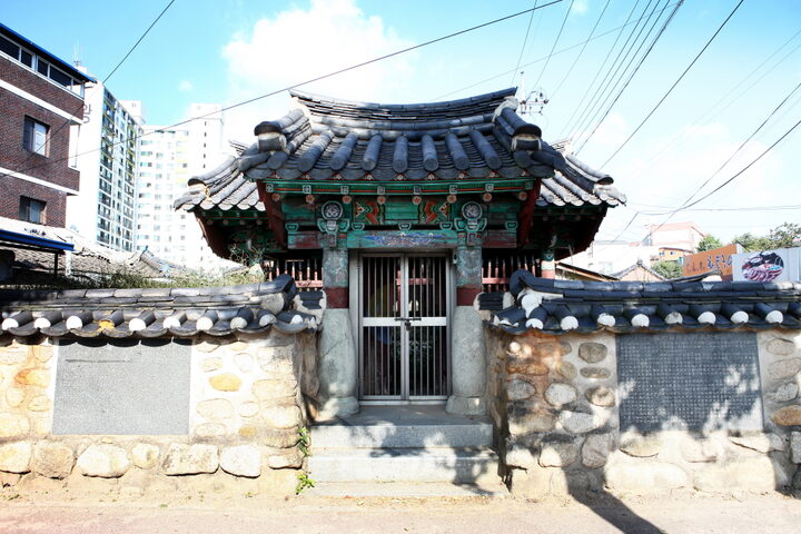 나씨삼강문_정문 (촬영년도 : 2015년)