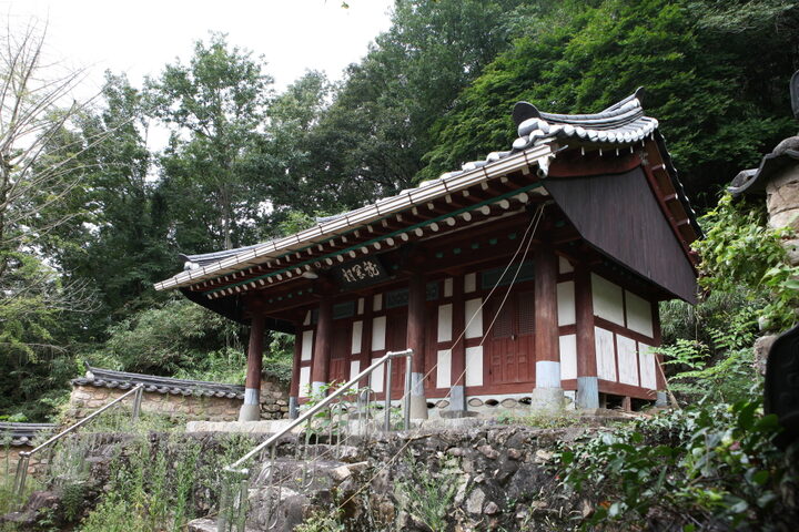 월산재_용강사 측면 (촬영년도 : 2015년)