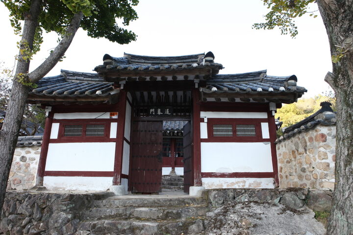 용강서원_외삼문 (촬영년도 : 2015년)
