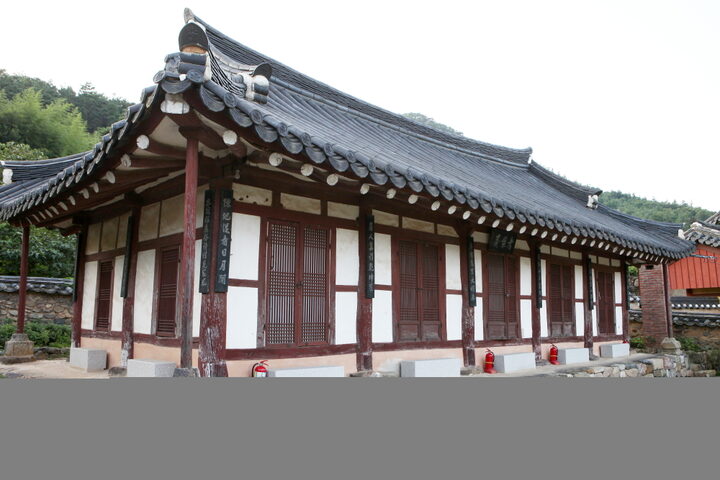 영암고반재및소장고문서일괄_안채측면 (촬영년도 : 2015년)