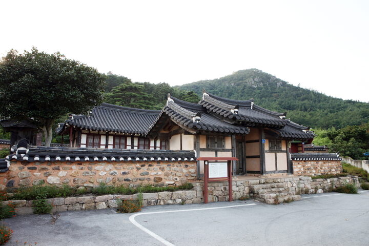 영암고반재및소장고문서일괄_전경 (촬영년도 : 2015년)