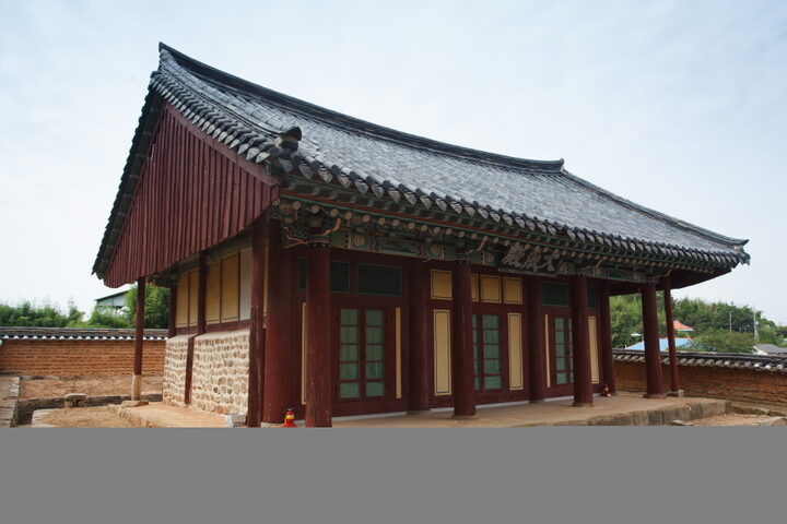 무장향교대성전_좌측면 (촬영년도 : 2015년)